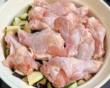 夏野菜たっぷり!やみつき手羽元無水カレー作り方6写真