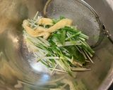 水菜と油揚げのお浸しとお吸い物👉一度に2品作り方2写真