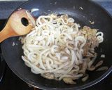 材料少なく簡単☆ツナときのこの焼うどん☆作り方8写真
