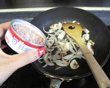 材料少なく簡単☆ツナときのこの焼うどん☆作り方5写真