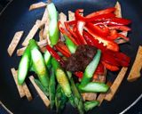 ハムとアスパラの味噌炒め作り方4写真