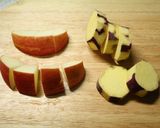 材料３つ☆簡単さつまいもとりんごの甘煮♪作り方2写真