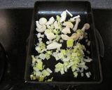 お弁当おかず☆しめじとネギの炒り卵☆作り方3写真