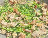 豆苗と豚バラの塩レモンにんにく炒め作り方6写真