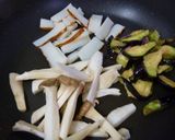 卵と蒲鉾と野菜のパスタ トマト味噌仕立て作り方5写真