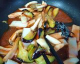 卵と蒲鉾と野菜のパスタ トマト味噌仕立て作り方6写真