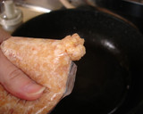 手を汚さず簡単に♪照り焼きつくね作り方4写真
