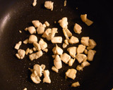 鶏とトマトの舞茸ソースのペンネ作り方3写真