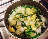 はんぺん＆ニラ＆卵の中華風スープ♪作り方3写真