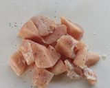 材料2つ☆鶏胸肉とじゃがいもの照り焼き。作り方3写真