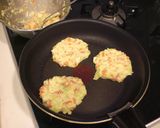 【幼児食】ふわふわ♪ミニお好み焼き作り方3写真