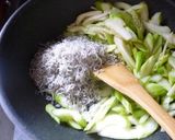 セロリとじゃこの味噌きんぴら作り方2写真