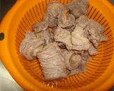 とろとろ牛スジの味噌煮込み作り方1写真