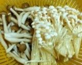 手抜き~♡なきのこと鮭のソテー作り方1写真