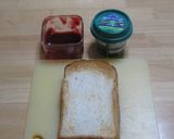 サワークリームとジャムのトースト作り方1写真