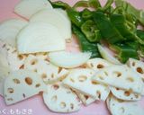 蓮根入り♪ゴロゴロ野菜と豚肉の生姜焼き作り方1写真