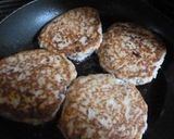 鶏ミンチとなめたけのヘルシーハンバーグ☆作り方4写真