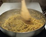 タコとアスパラの餃子辣油ボロネーゼ作り方26写真