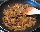 簡単☆牛すじとセロリの赤ワイン煮込み作り方7写真