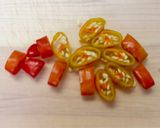 鷹の爪不要！新鮮な赤唐辛子で絶品♡ペペロンチーノ作り方1写真