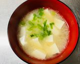 ジャスト2人分！豆腐だけの味噌汁作り方3写真