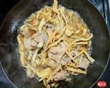 新生姜たっぷり🫚豚と舞茸の炒め蒸し作り方6写真