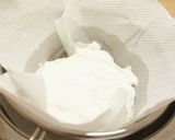 水切りヨーグルトでサツマイモと柿のサラダ作り方1写真