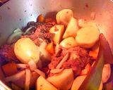 お惣菜の定番！小料理屋風の肉じゃが作り方4写真