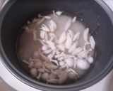 茸御飯＆チキンボール★炊飯器１つで♪作り方3写真