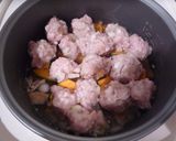 茸御飯＆チキンボール★炊飯器１つで♪作り方4写真