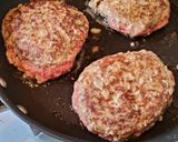 ドイツ風本格ハンバーグ🇩🇪作り方7写真