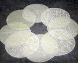 餃子の皮でハートのクリスピーピッツァ。作り方1写真