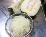 冬瓜(夕顔)と油揚げの和風サラダ作り方1写真