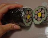 ポークビッツの＊お花＊飾り巻き寿司作り方9写真