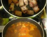 ●豚ばら肉と里芋のみそ野菜ジュース煮●作り方2写真