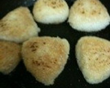 簡単バター風味の焼きおにぎり作り方2写真