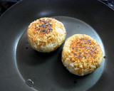 わさマヨチーズのおかか焼きおにぎり♪作り方2写真