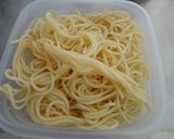 残ったスパゲッティでスパサラダ。作り方1写真