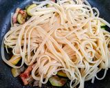 簡単昼食!ズッキーニのカルボナーラパスタ作り方8写真