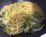 食べるラー油でキャベツたっぷり豚肉パスタ作り方4写真