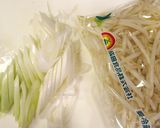 ルクエ♪豚バラの長ネギともやし蒸し作り方1写真