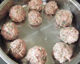 パセリ風味～ミニ肉団子とミニハンバーグ作り方5写真