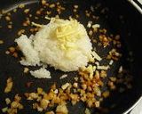 ちくわとチーズのケチャ醤油「焼き」むすび作り方3写真