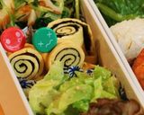 お弁当＊薄焼き卵と海苔のクルクル巻き作り方4写真