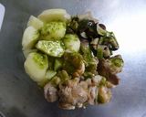 鶏肉の茸とジャガイモのバジルソース和え♪作り方4写真
