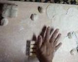 皮をつくる道具から作る！？水餃子作り方6写真