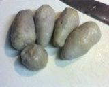 鶏モモ肉と里芋の味噌バター和え作り方1写真