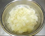 ヤーコンの鶏そぼろ炒め♫作り方1写真