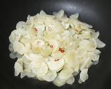 ヤーコンの鶏そぼろ炒め♫作り方3写真