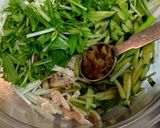サラダチキンとキュウリと水菜の搾菜和え作り方6写真